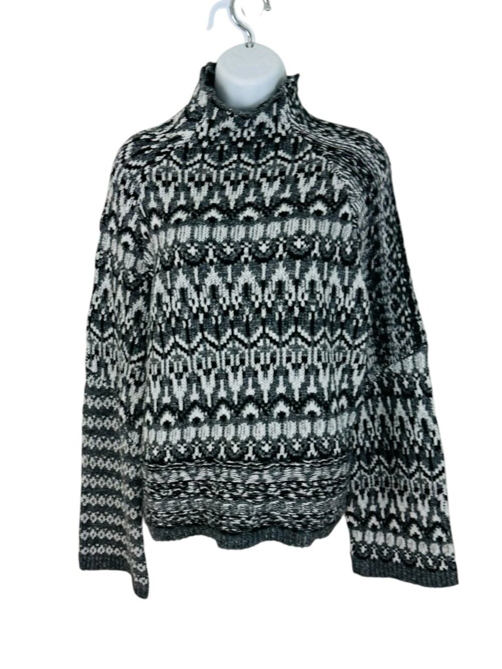 Steve Madden Women's Size L Fair Isle Charcoal Metallic Sweater NEW